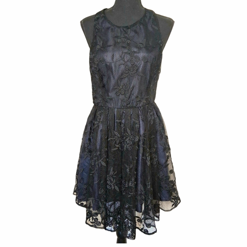 ASTR the Label Lace Overlay Halter Neck Open Back Fit and Flare Dress Sz Lg